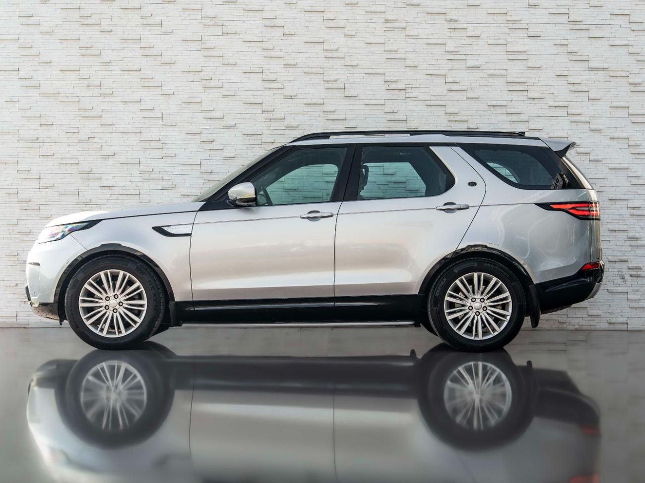 لاند روفر دسكفري HSE Luxury 2.0L 4WD