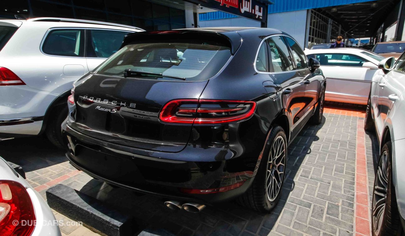 Porsche Macan S