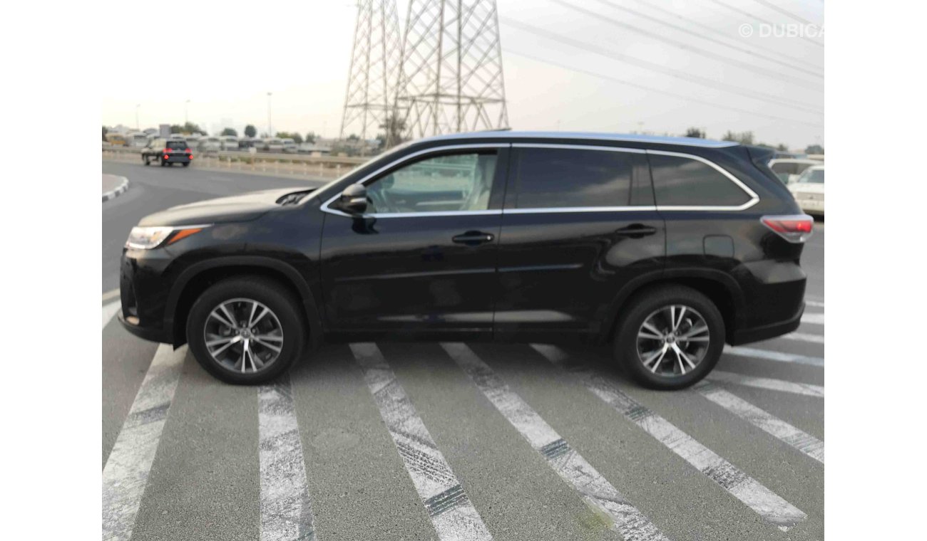 Toyota Highlander FULL OPTIONS WITH LEATHER SEAT, PUSH START AND SUNROOF