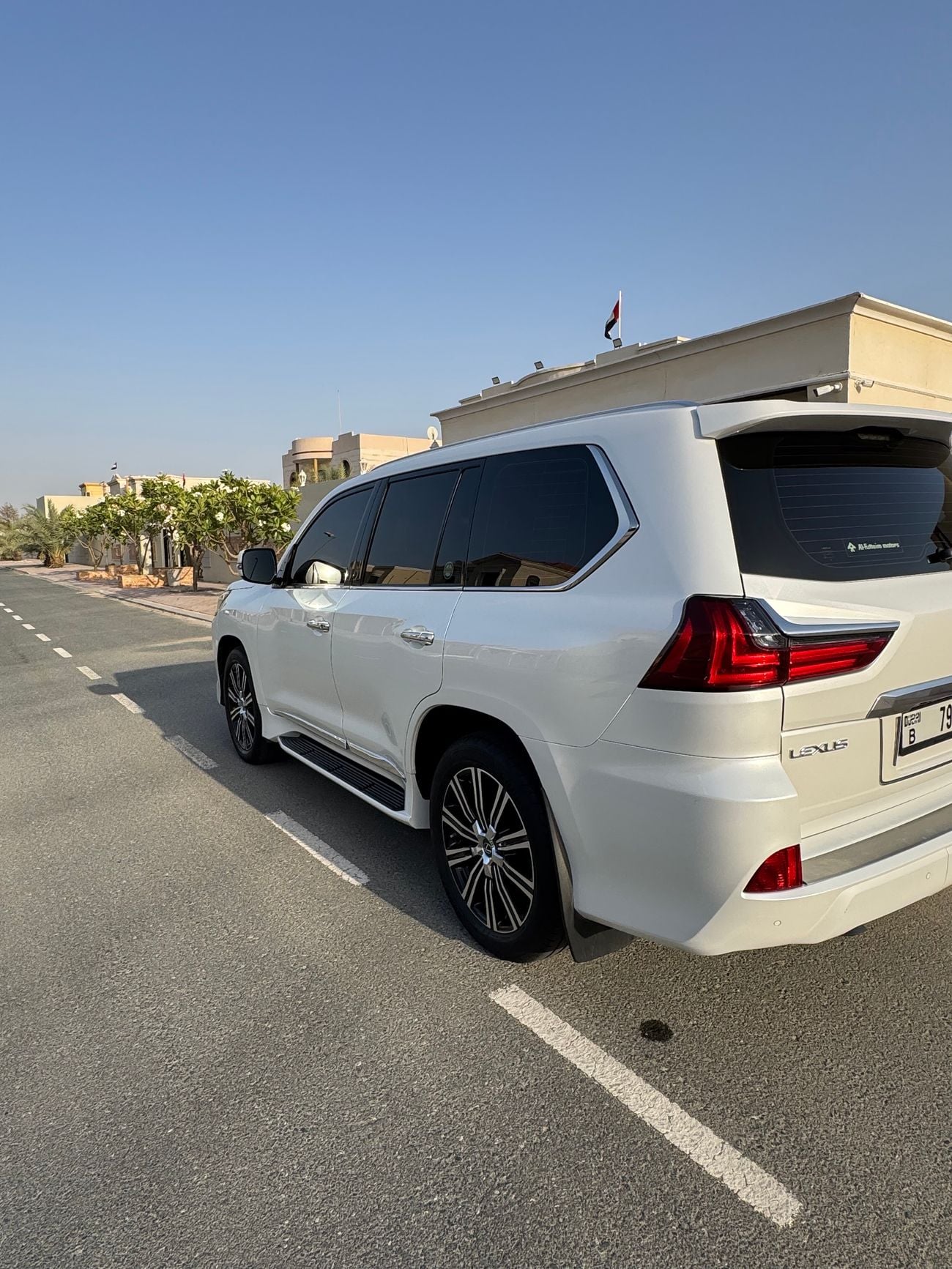 Lexus LX570