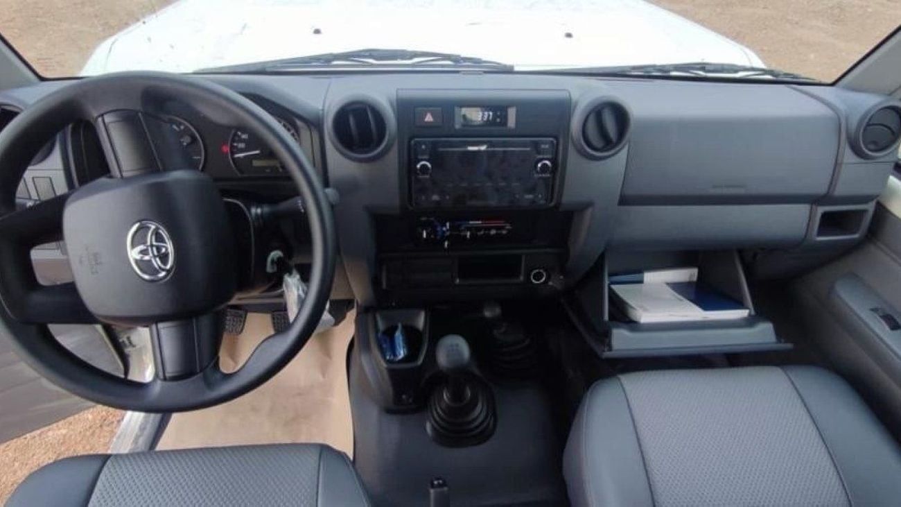 Toyota Land Cruiser Pick Up TOYOTA LAND CRUISER PICKUP DC 4.2L DIESEL-2025