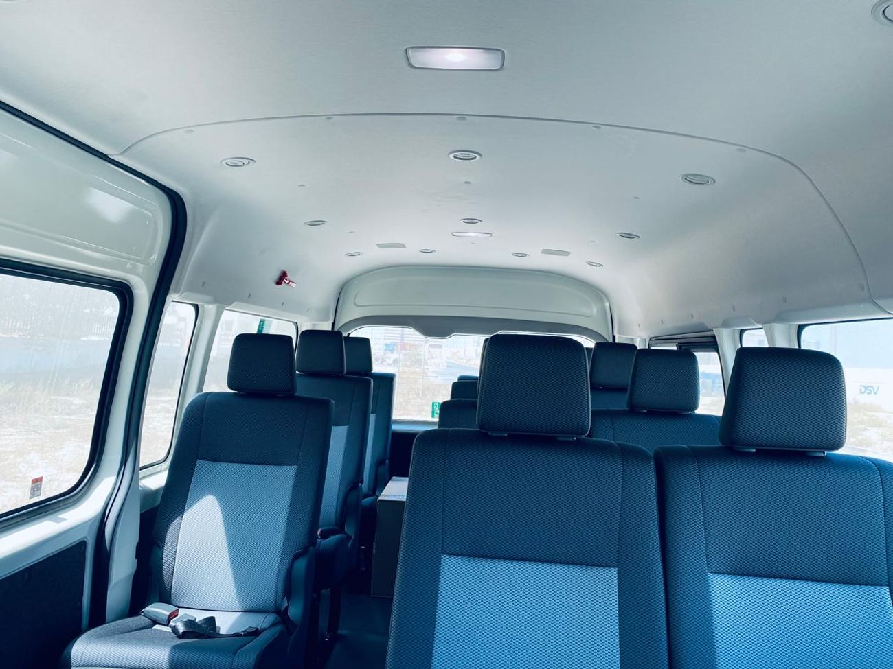 Toyota Hiace NEW TOYOTA HIACE 3.5L 13STR COMMUTER A/T 2025