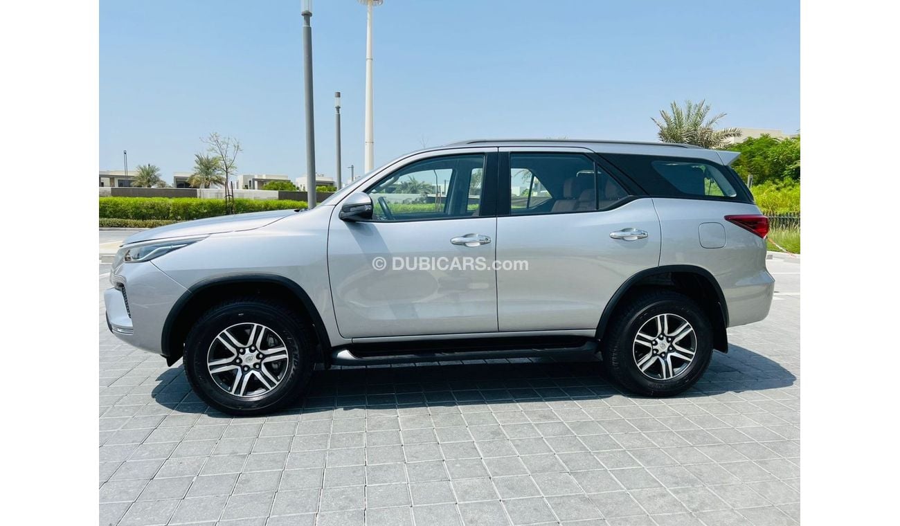 Toyota Fortuner EXR || FSH || Warranty until 2024 || 7 seater || GCC || 0% DP || Pristine Condition
