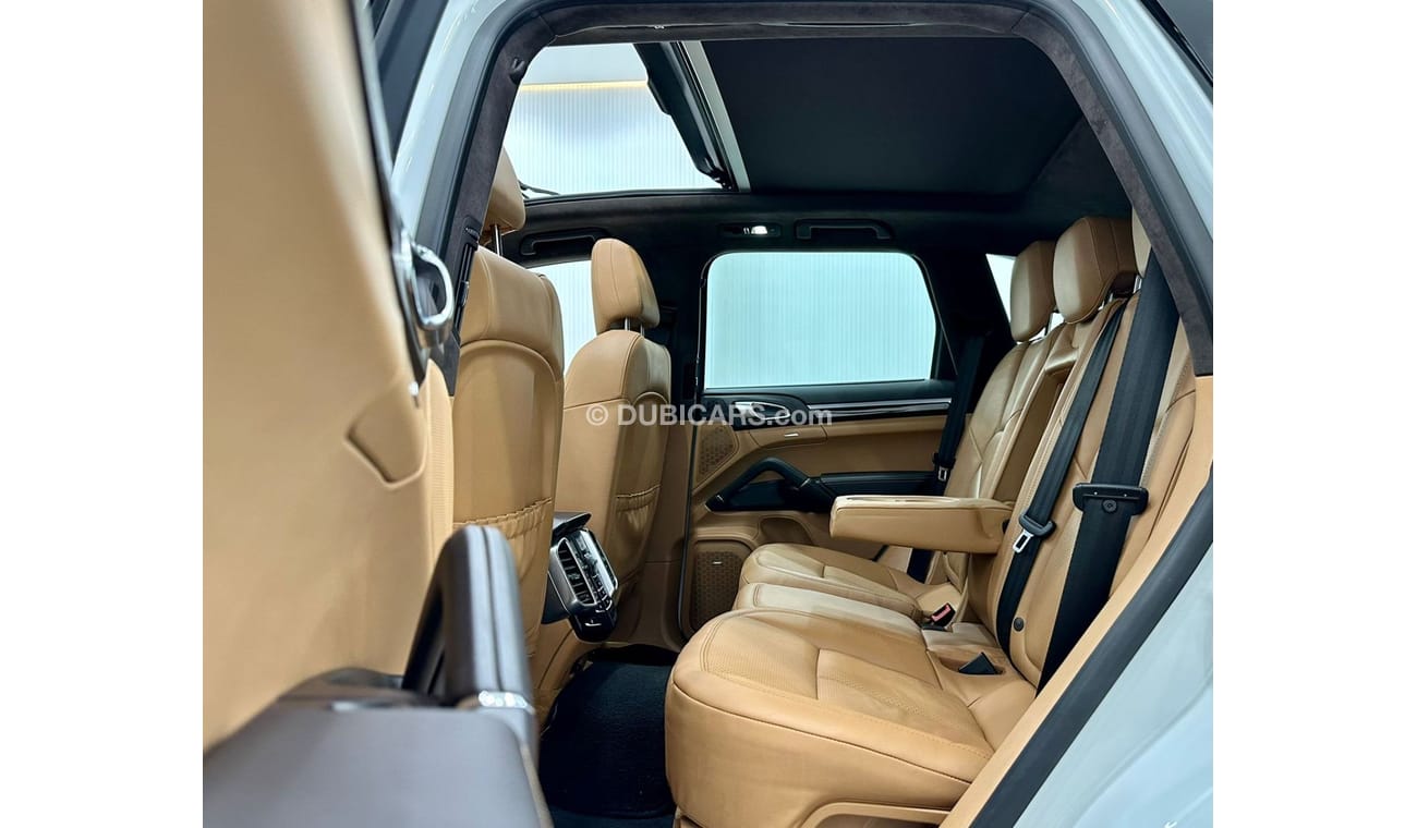 Porsche Cayenne 2013 Porsche Cayenne GTS, Service History, Low Kms, GCC