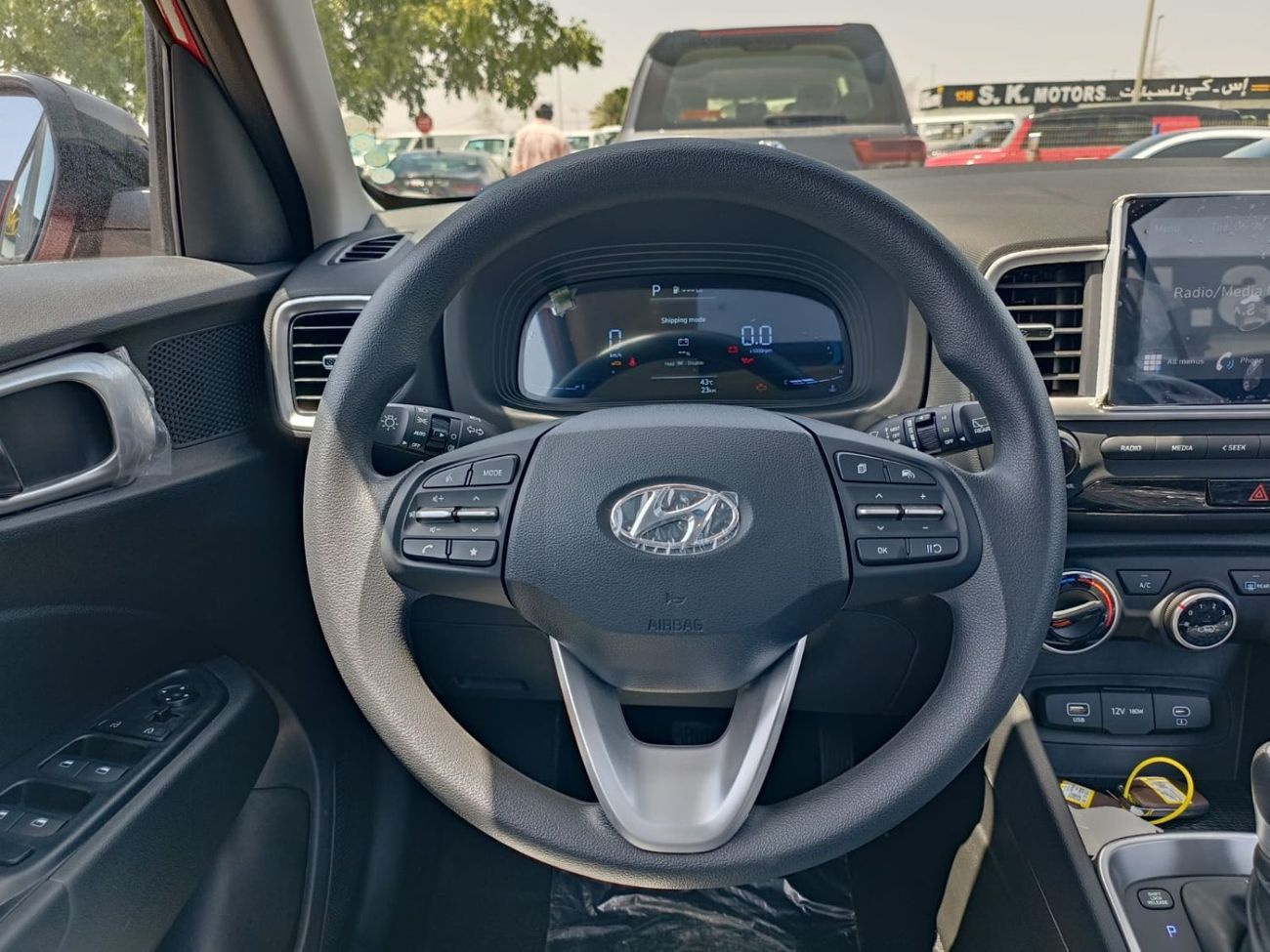 Hyundai Venue PREMIER PLUS TURBO/ 1.0L V4/ SUNROOF/ FULL OPTION (CODE # VEN10AF)