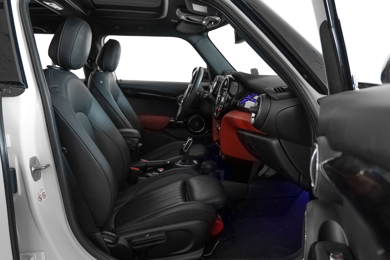 Mini Cooper S Low Mileage / Just Serviced