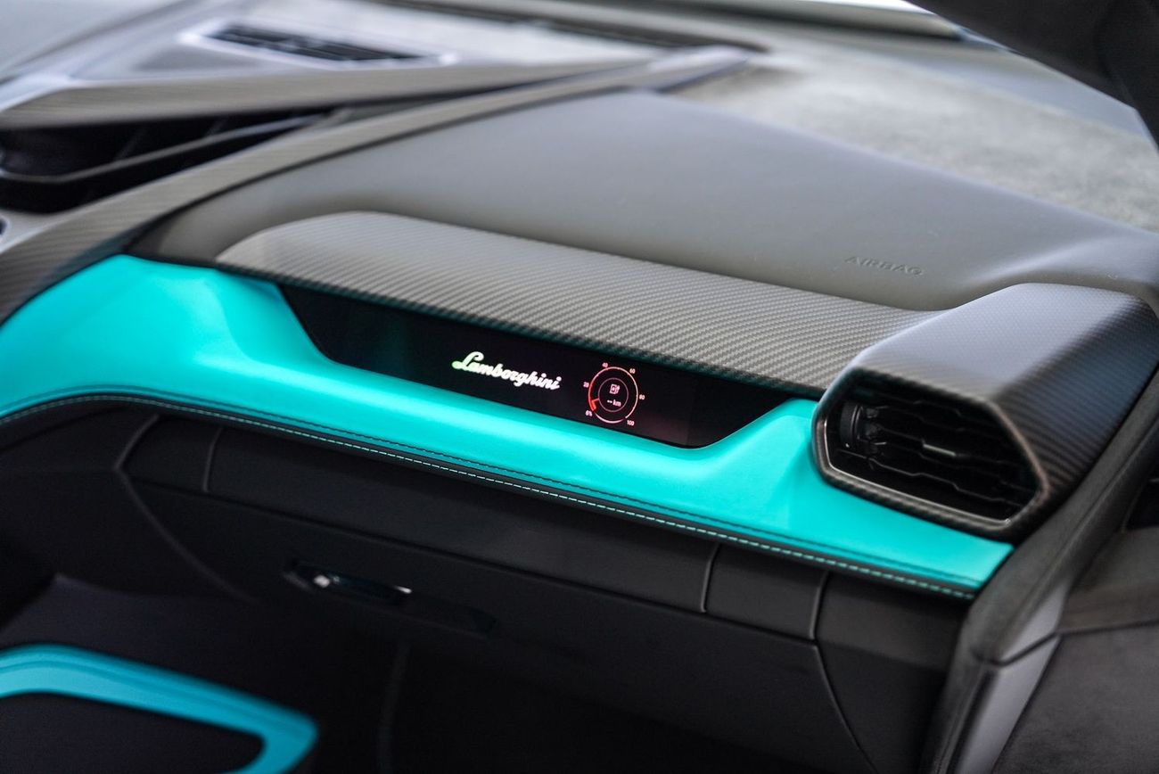 Lamborghini Revuelto 6.5L V12 Hybrid