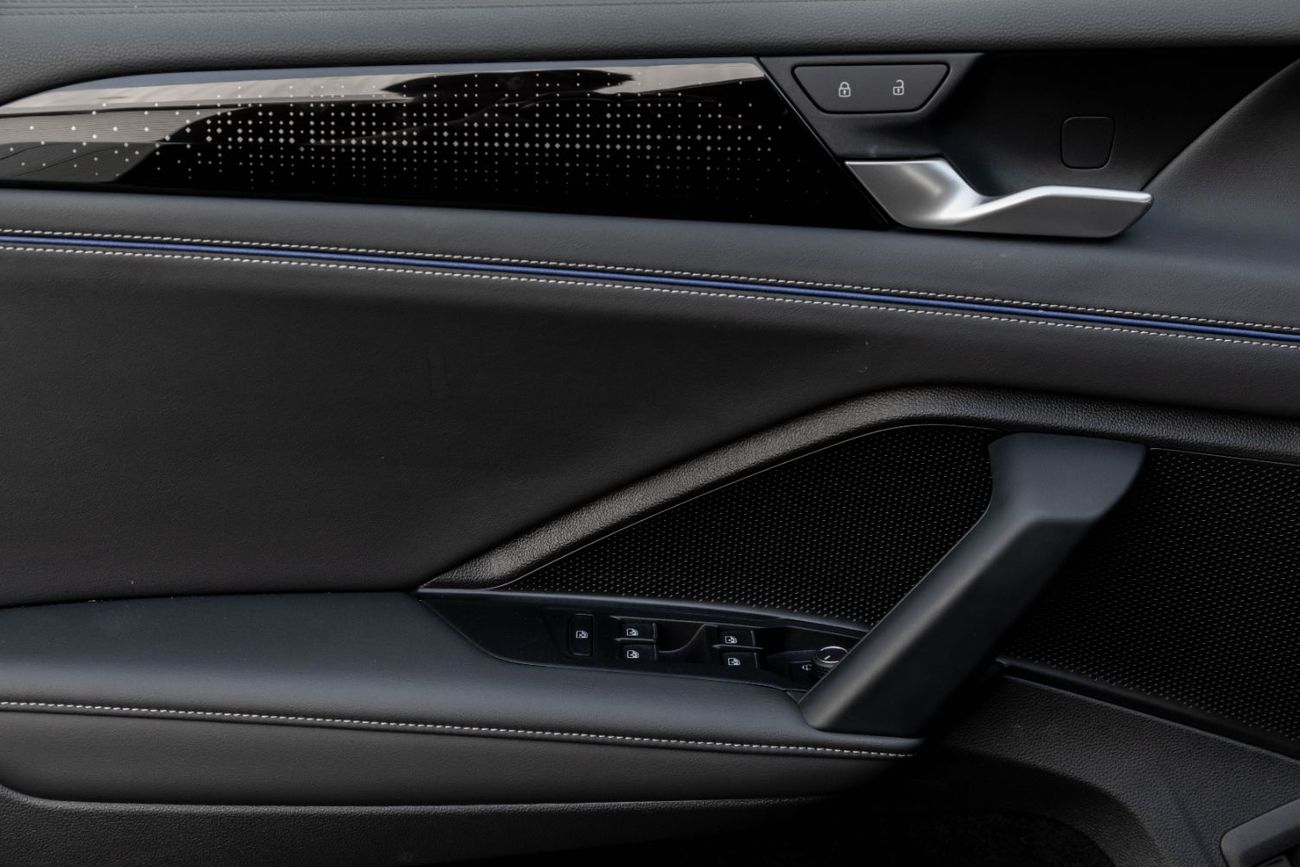 فولكس واجن تيجوان Tiguan R-Line Black Edition | 2,938 P.M | 0% Downpayment | IMMACULATE! | Ramadan Offer!