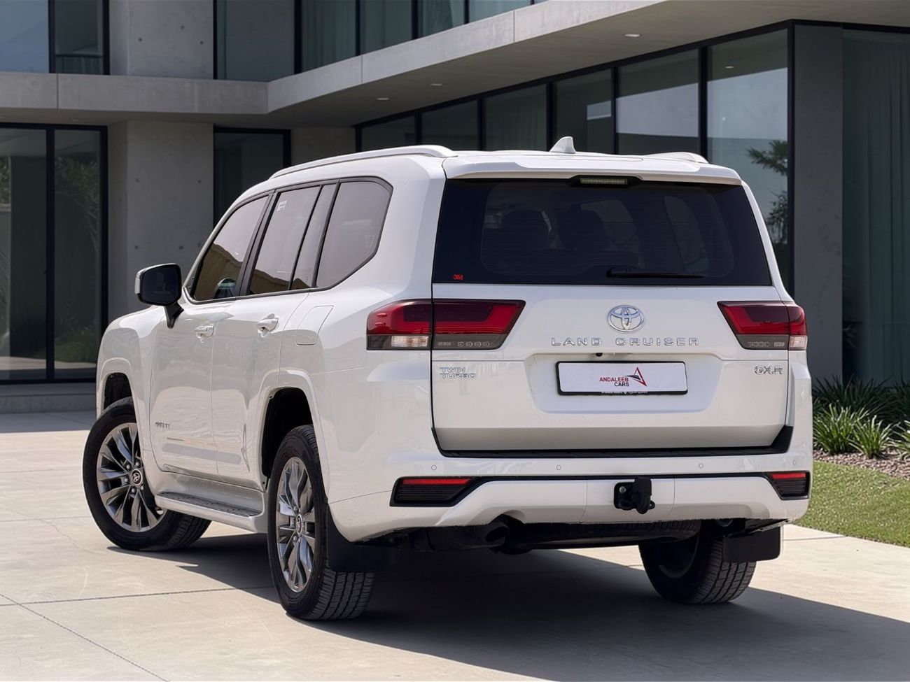 Toyota Land Cruiser GXR 3.5L TOYOTA LAND CRUISER GXR TWIN TURBO | 3.5L V6 – 409 BHP | 2025 | GCC SPECS | AED 4,960 PER M