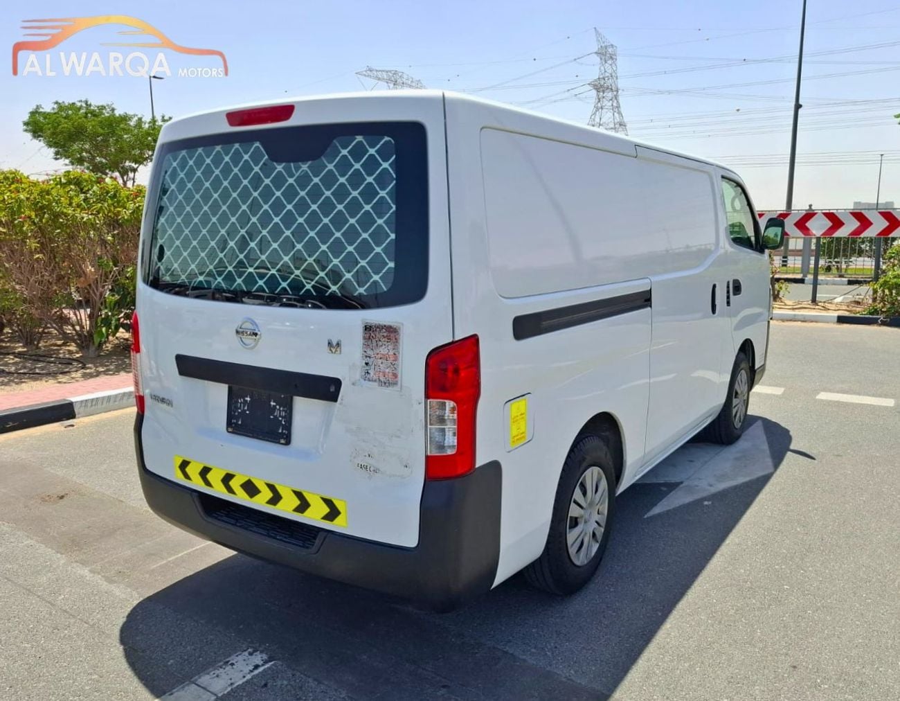 نيسان أورفان Panel Van Std 2.5L A/T (3 Seater) Petrol (4 Door)