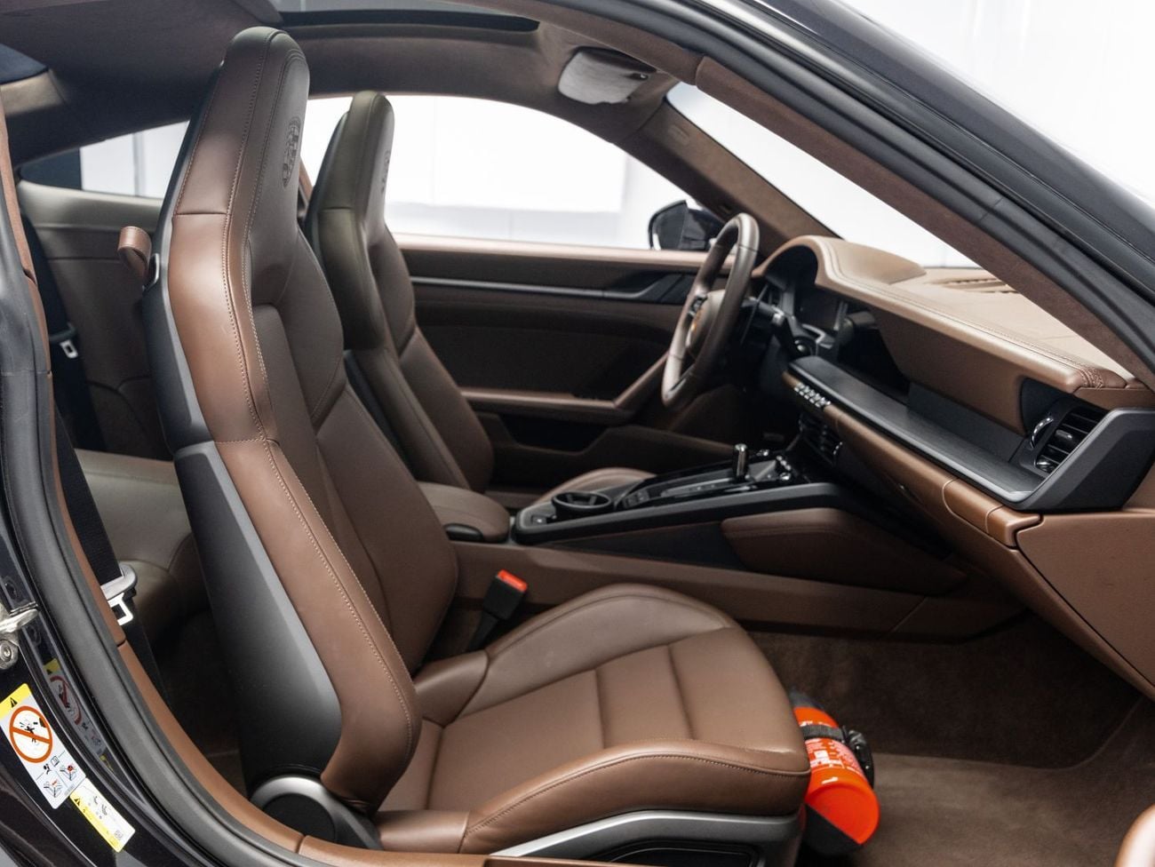 بورش 911 CARRERA GTS 2026 Porsche 911 Carrera GTS, Twin-Turbocharged 3.6L F6, 532 bhp, 8-Speed Auto PDK