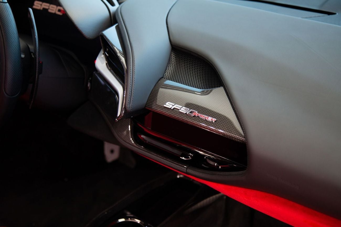 فيراري SF90 ستراديل ASSETTO FIORANO