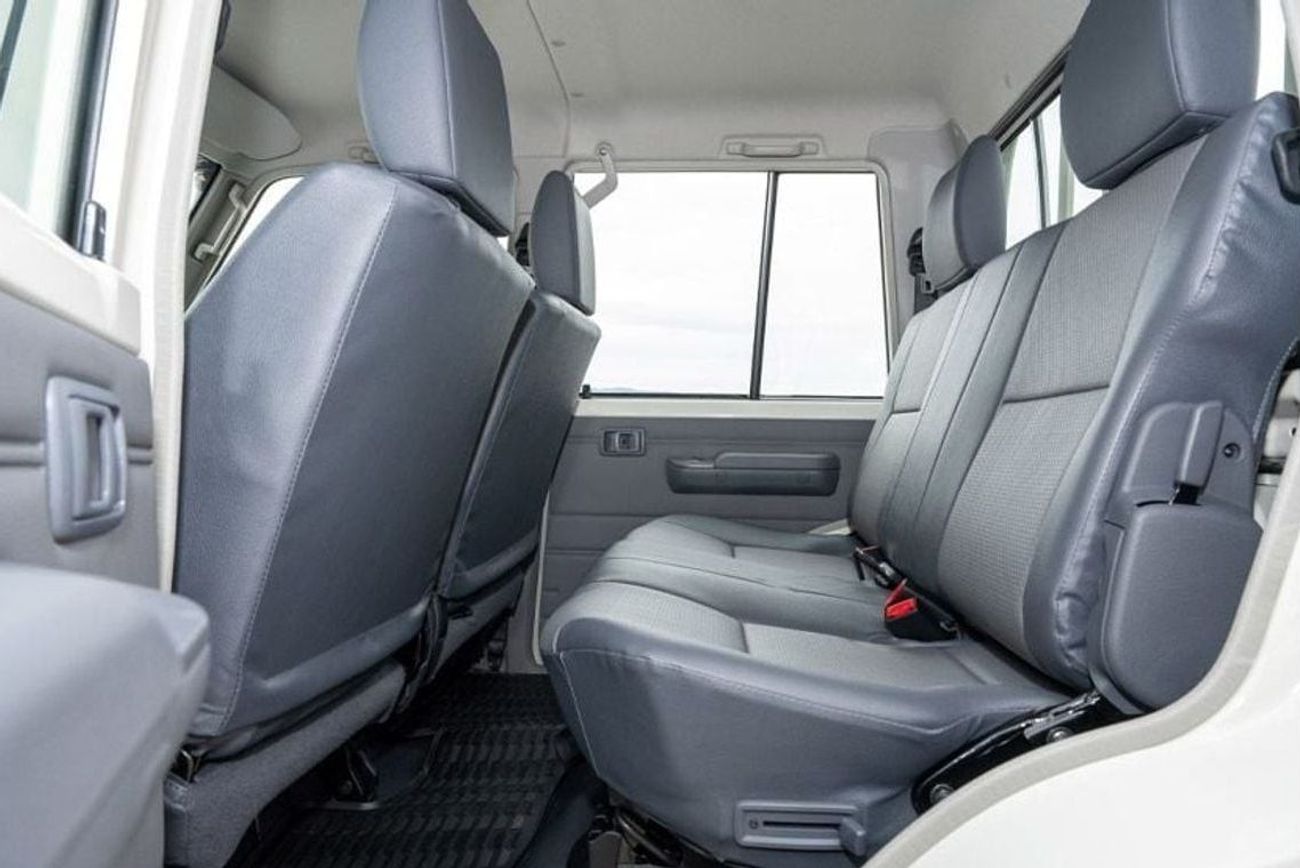 Toyota Land Cruiser Pick Up 4.2L Diesel Double Cab MY24 Brand New