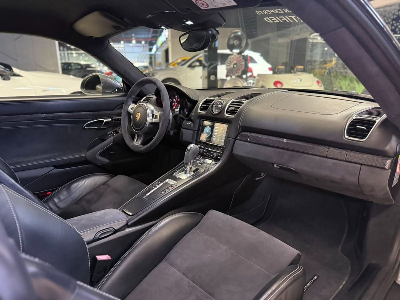 بورش كايمان GTS