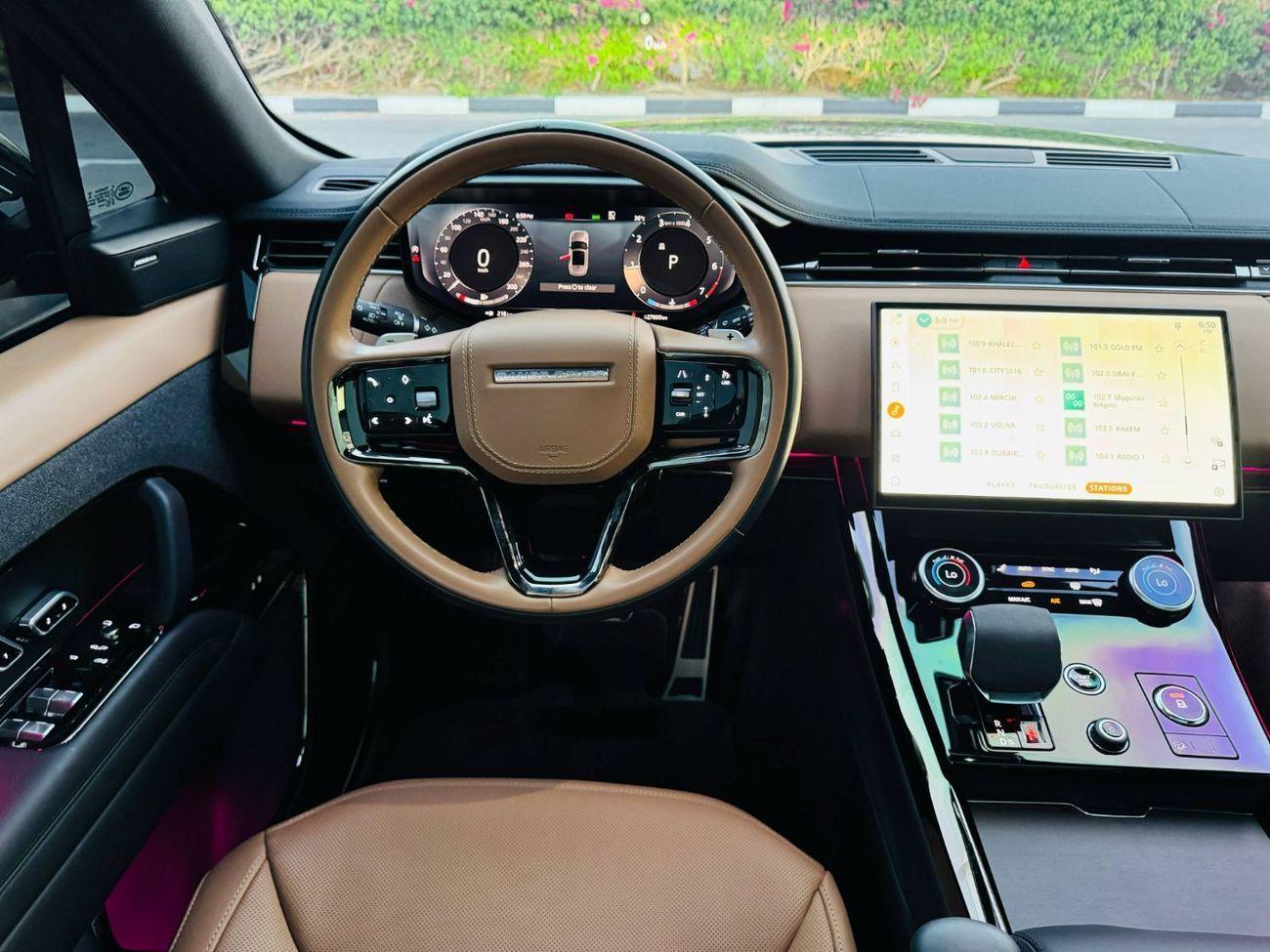 Land Rover Range Rover Sport Dynamic HSE P400 3.0L GCC SPEC UNDER WARRANTY AND SERVICE CONTRACT