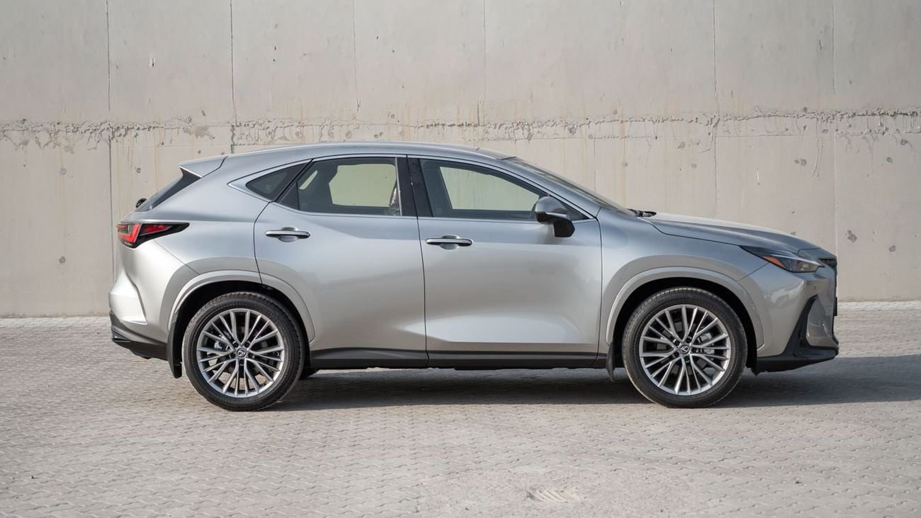 Lexus NX350h Hybrid 2.5L LEXUS NX350h 2.5L -2025YM