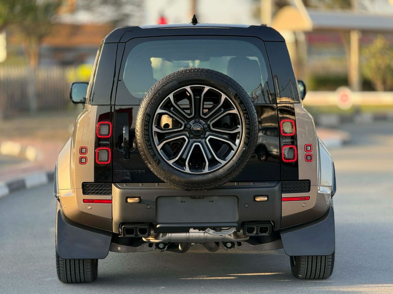 Land Rover Defender **2026**BRAND NEW GCC SPEC UNDER WARRANTY AND SERVICE