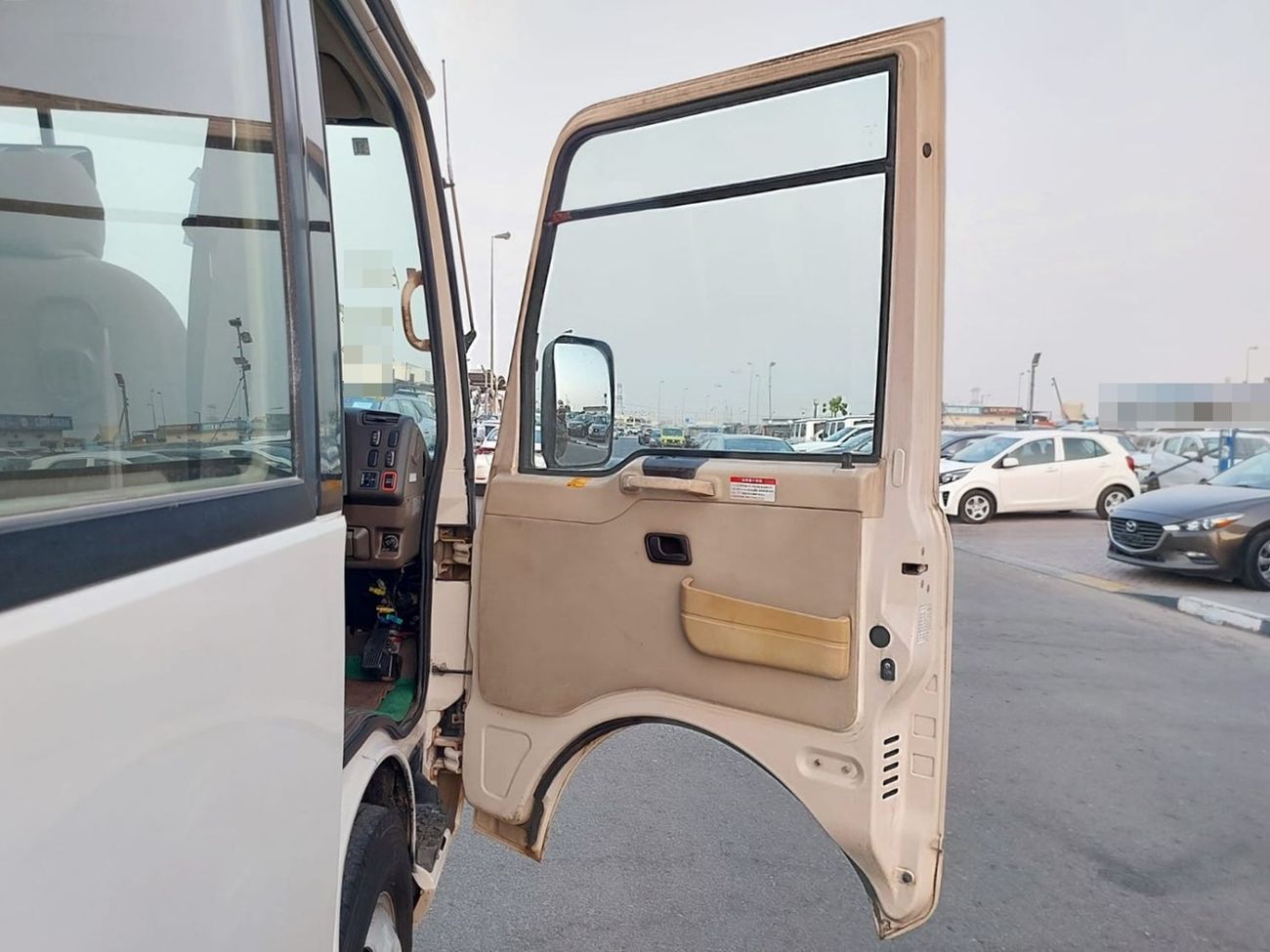 ميتسوبيشي روزا MITSUBISHI ROSA BUS RHD 2002 MODEL 4.8 L DIESEL AUTOMATIC(PM00253)