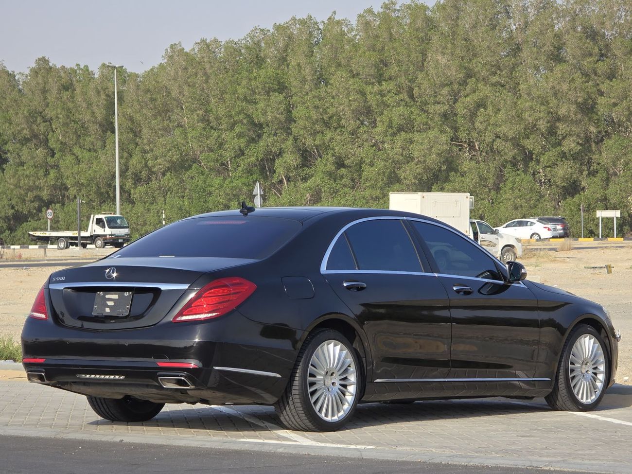 مرسيدس بنز S 550 MERCEDES S-550 2015 JAPAN // ORGINAL PAINT // GOOD CONDITION // ACCIDENT FREE
