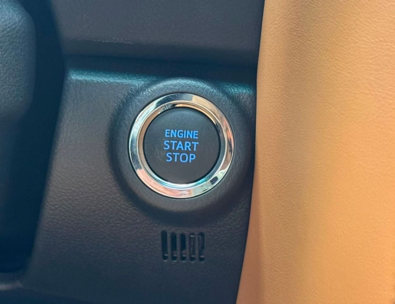 Toyota Fortuner SR5 || 2.8L DIESEL V4 4WD | RADAR | 360*CAMERA | AUTO AC (CODE # FD6FO)