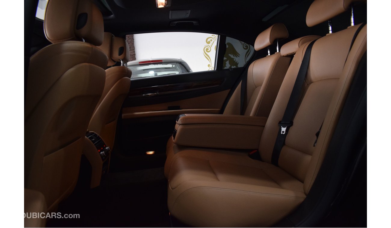 بي أم دبليو 730 BMW 730Li - 2015 - GCC Specs