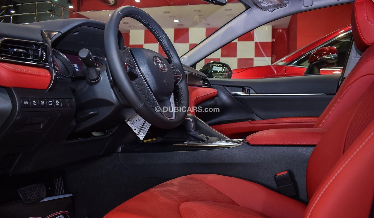 تويوتا كامري XSE