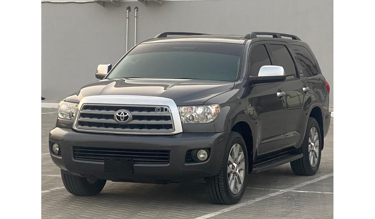 Used Toyota Sequoia 2011 for sale in Dubai - 527882