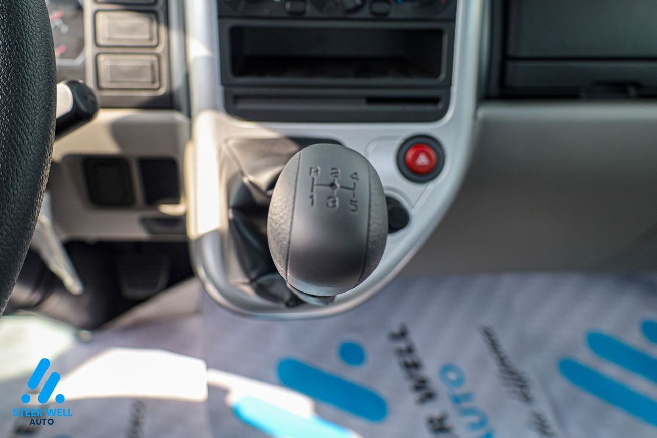 Mitsubishi Fuso Canter 4.2L MT 4x2 Diesel Standard Chassis