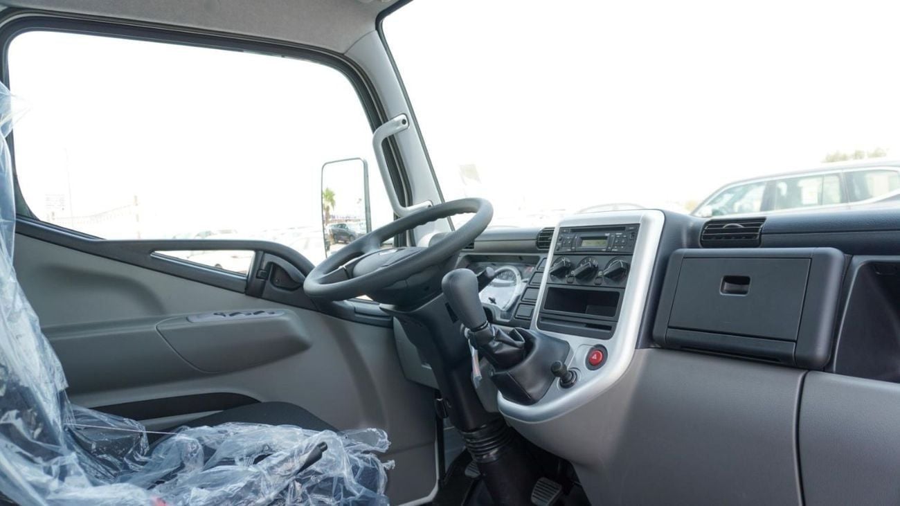 ميتسوبيشي كانتر فان Brand New Mitsubishi Fuso Canter 2026 4.2L 2WD Diesel |White/Black |CANTERCHASSIS-100-4.2-25 |FOR EX