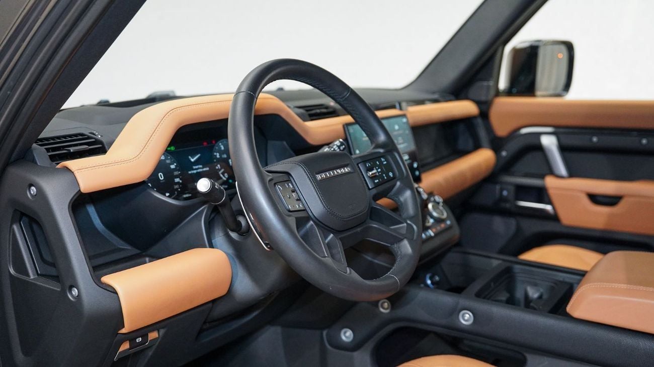 لاند روفر ديفندر | AED 7,597 PM | Warranty Oct-2029* | GCC