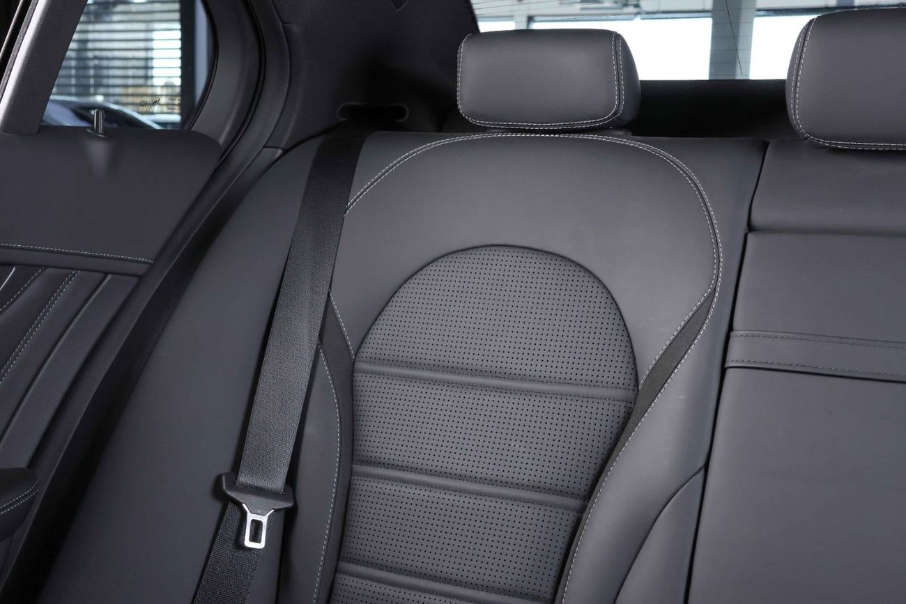 Mercedes-Benz C 63 AMG Std 4.0L Sedan 2017-MERCEDES BENZ C63 AMG-FULL SERVICE HISTORY-IMMACULATE CAR