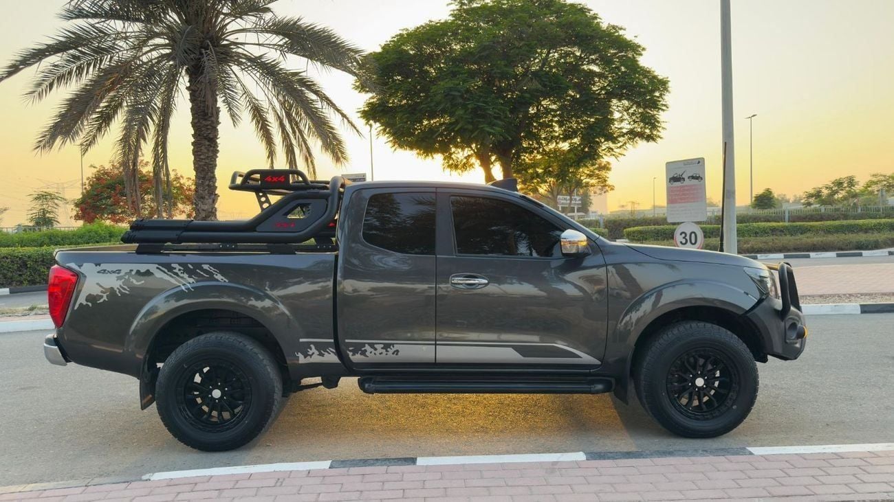 Nissan Navara Nissan Navara | Smart Cab | Automatic Diesel 2.3L | 4WD | RHD | Sports Bar