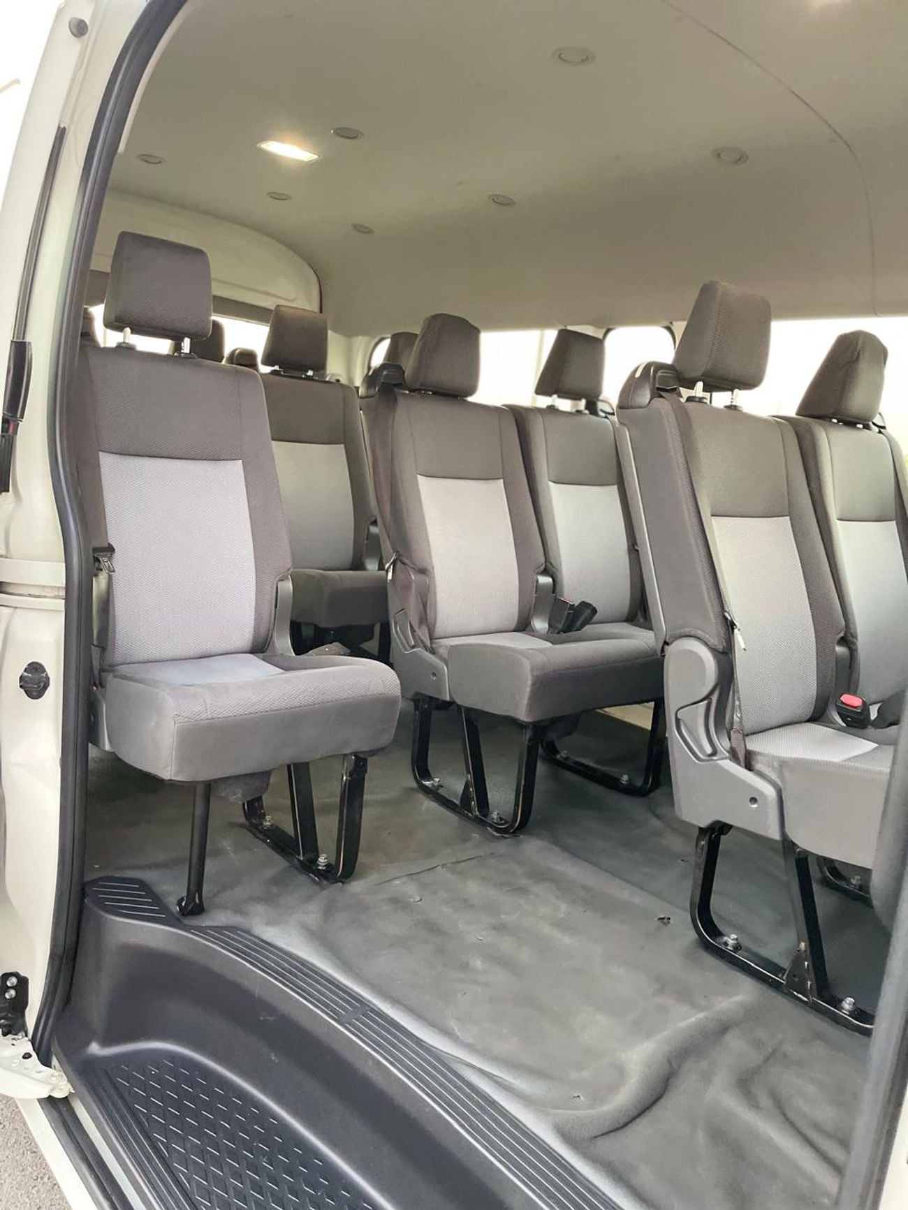 تويوتا هاياس Commuter GL High Roof 3.5L