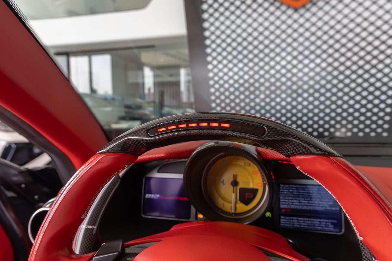 فيراري 812  سوبرفاست Ferrari 812 Superfast |  GCC Specs | Fully Carbon Fiber | Ceramic Brakes | Low Mileage | 2018