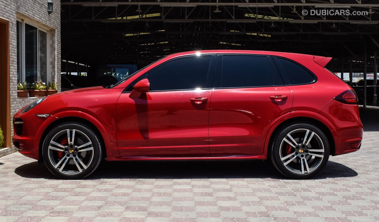 Porsche Cayenne GTS