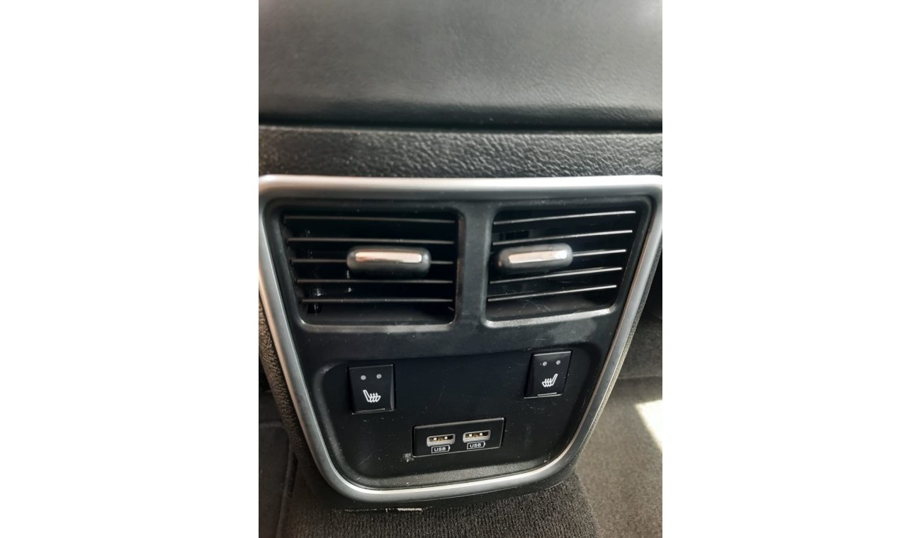 Chrysler 300C Plus Chrysler C300 2019 full options no 2