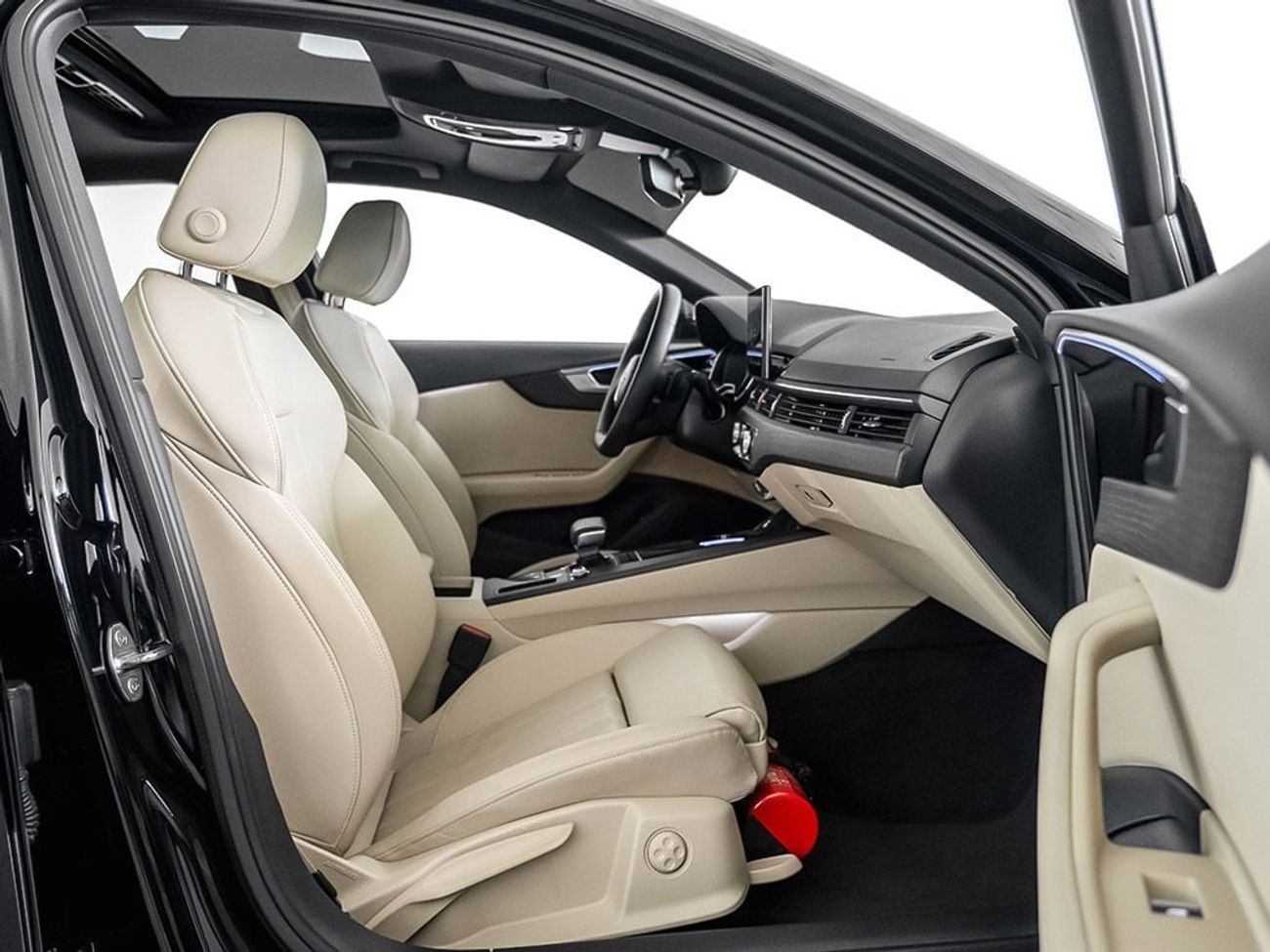 أودي A4 35 TFSI S Line 2.0L