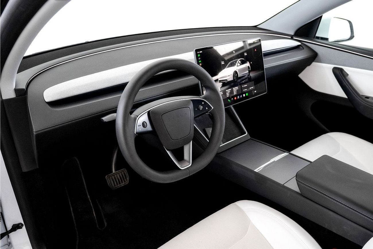 Tesla Model Y LONG RANGE