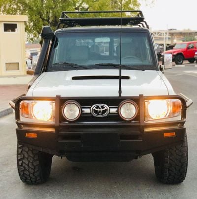 Toyota Land Cruiser 70 LC79 LX LC76 LHD 1VD-FTV 4.5L V8 Diesel Engine Manual Gear 4WD 7 Seats 5 Doors