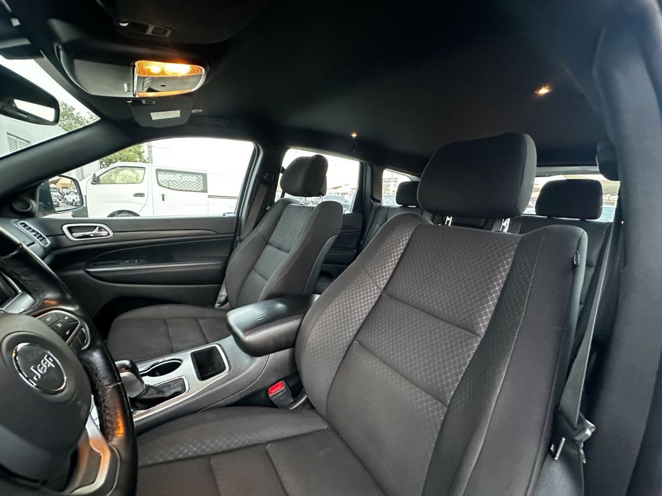 Jeep Grand Cherokee Laredo 3.6L 4WD