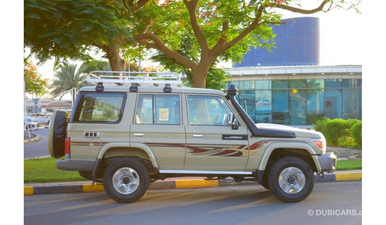 Toyota Land Cruiser 76 hardtop Diesel full option