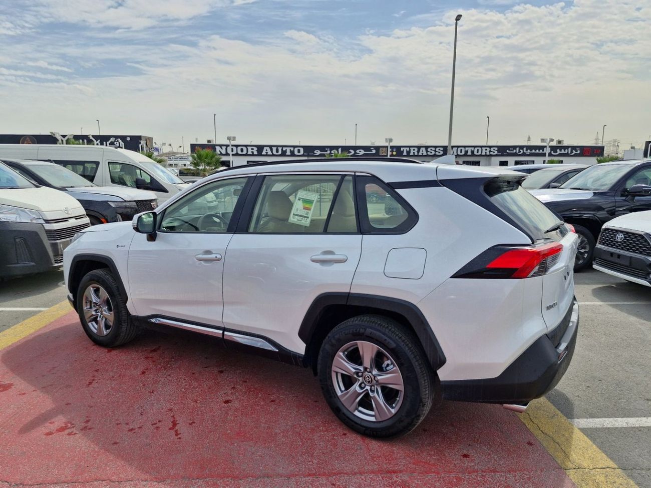 Toyota RAV4 2025 TOYOTA RAV 4 4X4 2.5L HYBRID PETROL A/T GCC BRAND NEW 0KM