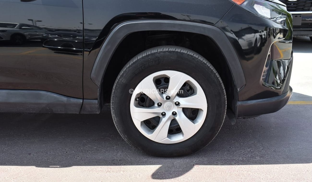 Toyota RAV4 Toyota RAV4 XLE BLACK-BLACK INTERIOR