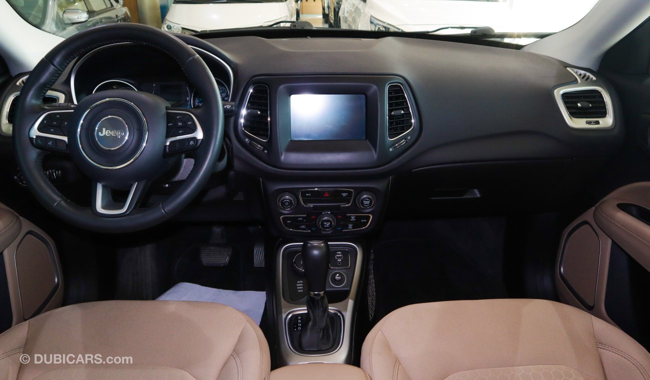 Jeep Compass LONGITUDE 4X4, FULL SERVICE, GCC