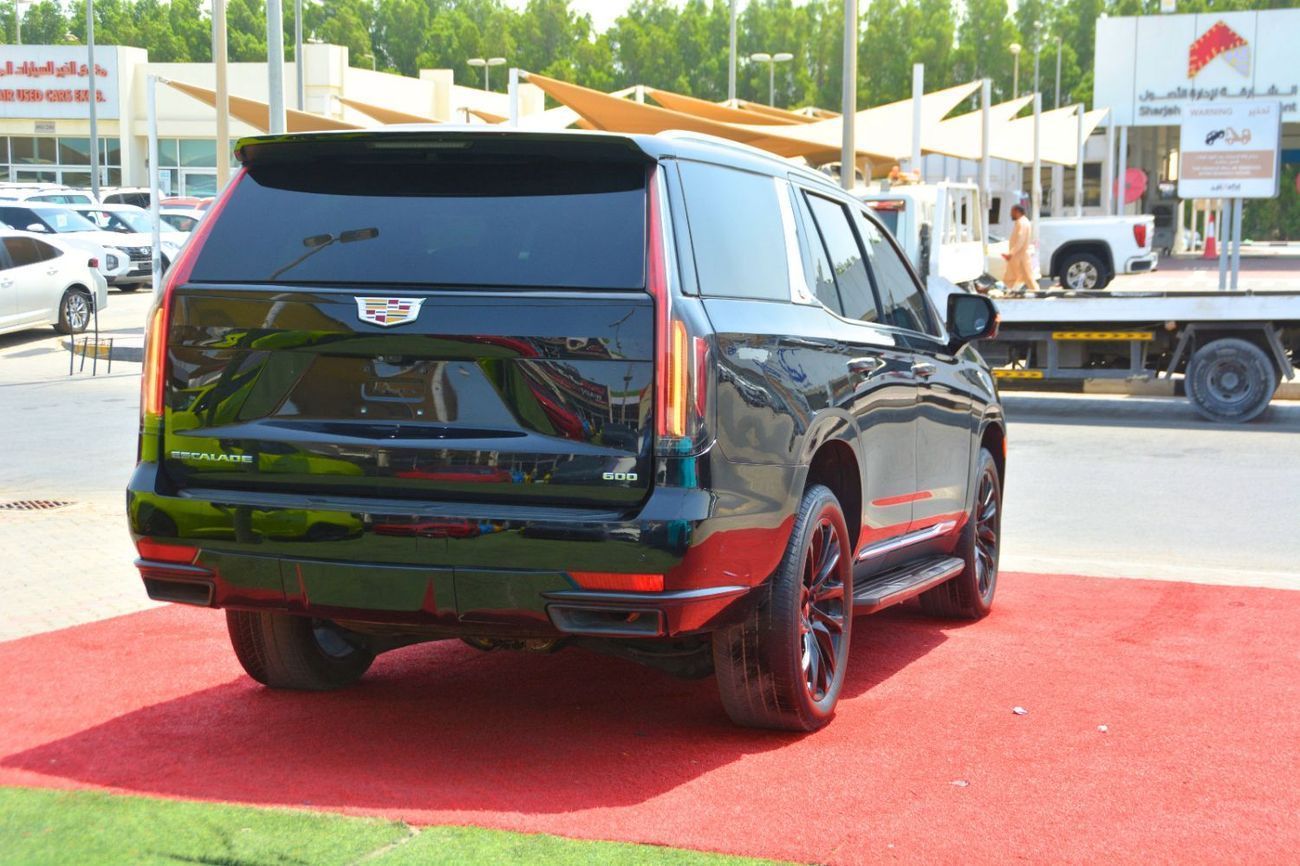 كاديلاك إسكالاد Luxury 6.2L