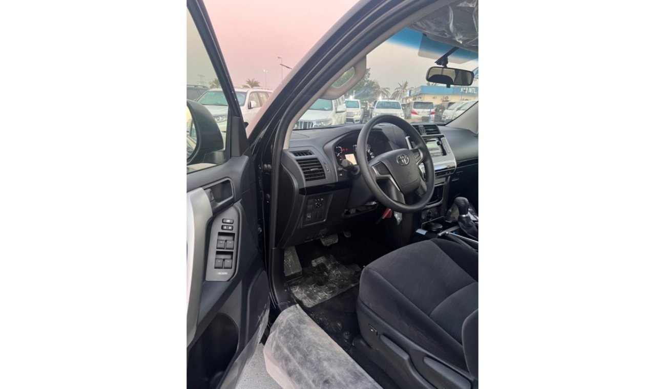 Toyota Prado Toyota Pardo Tx 2.7 sun roof and cool box