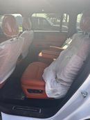ROX 01 PRESTIGE White-orange 7seater
