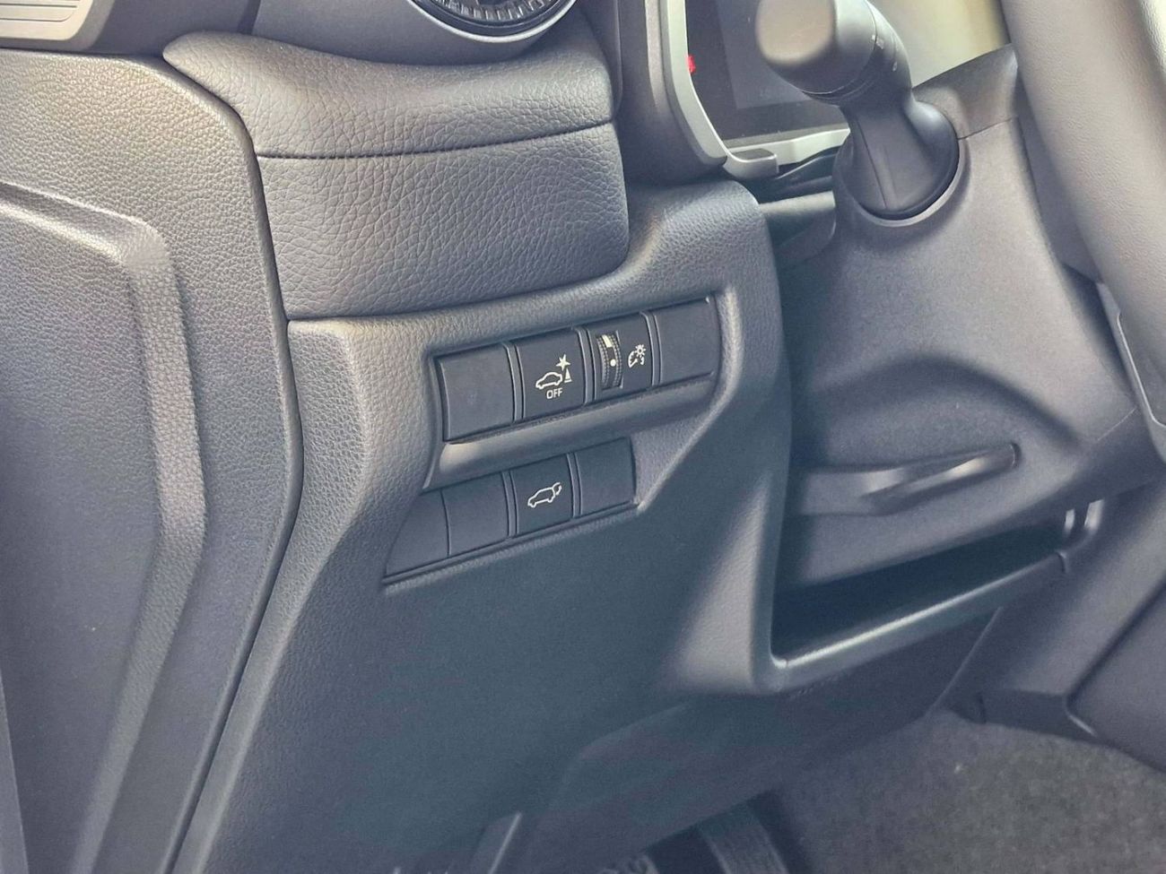 Toyota Prado 2025 TOYOTA PRADO 2.4L SR PETROL AT ALL ROUNDER (O) BRAND NEW 0KM