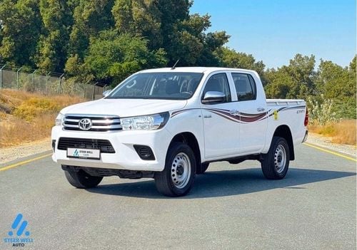 تويوتا هيلوكس GL 2.7L Double Cab Utility 4WD MT  Reliable Condition / GCC Specs / Ready to Drive / Book Now!