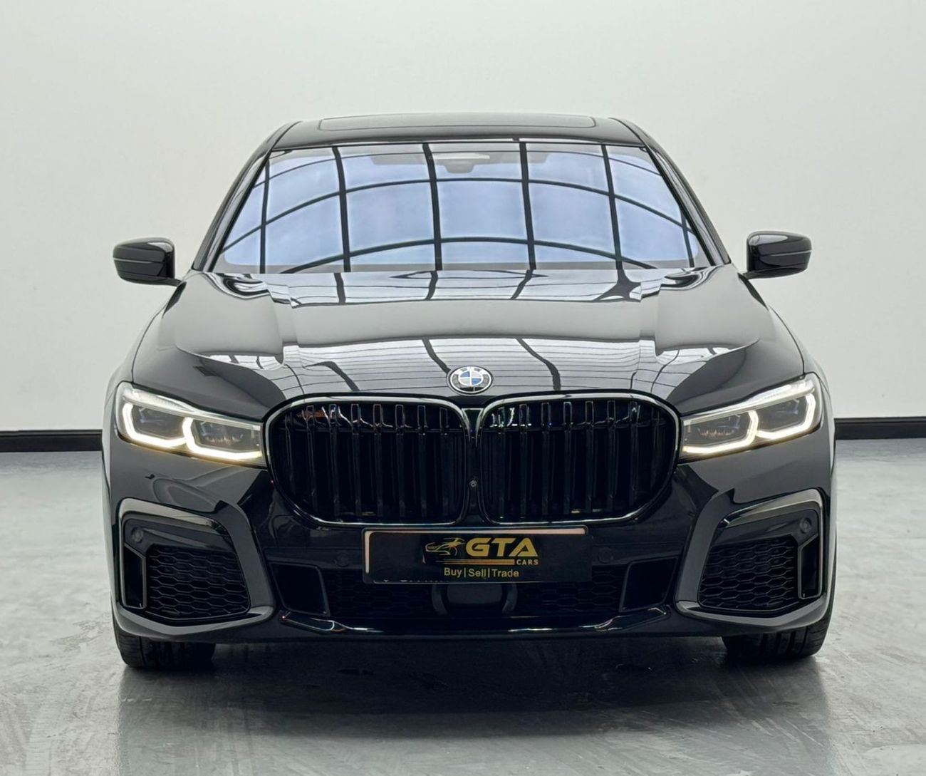 BMW 750Li xDrive 4.4L (530 HP) 2020 BMW 750Li xDrive M-Sport, Full Service History, 1 Year Warranty, GCC